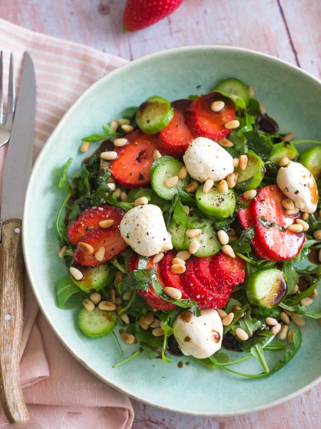 Salade d’aubergines, roquette et graines de sésame