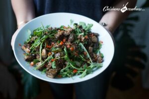 Salade d’aubergines, roquette et graines de sésame