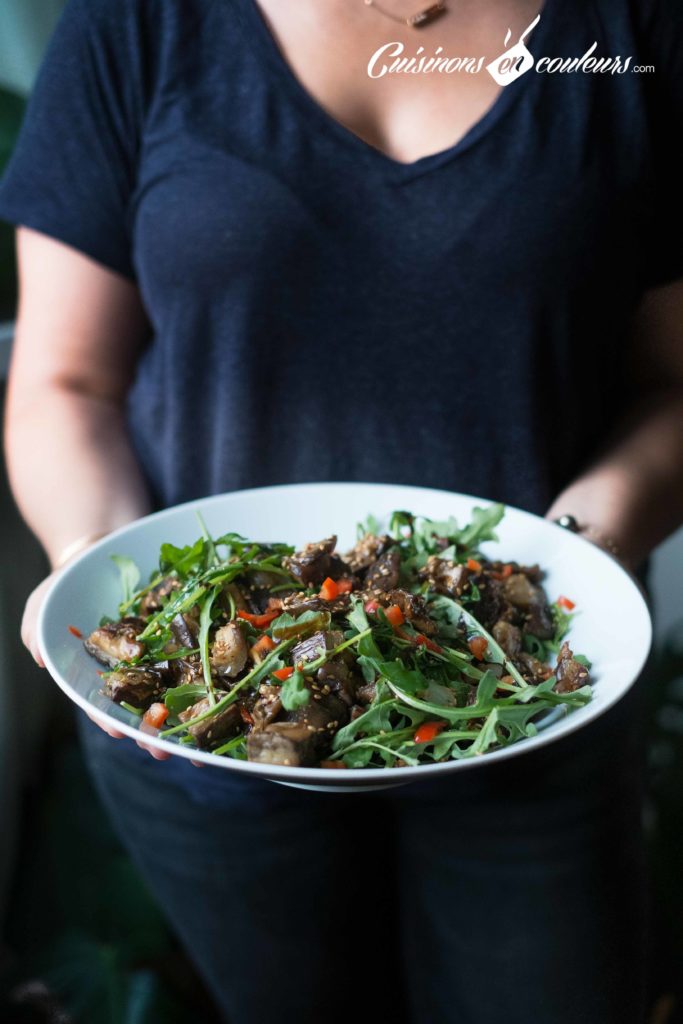 salade-roquette-683x1024 - Salade d'aubergines, roquette et graines de sésame