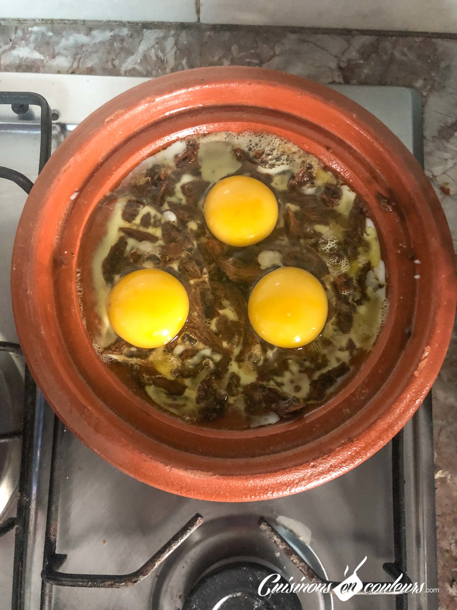 Bid bel khlii, tajine de viande séchée aux oeufs Cuisinons En Couleurs