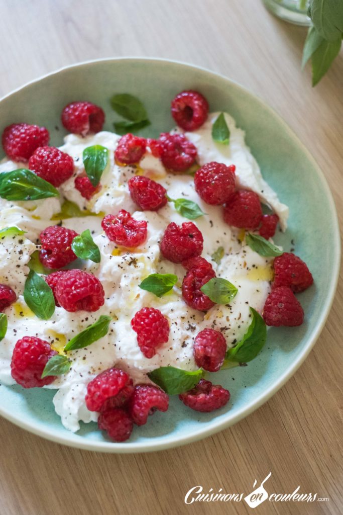 framboise-basilic-burrata-4-683x1024 - Salade de framboises et burrata au basilic