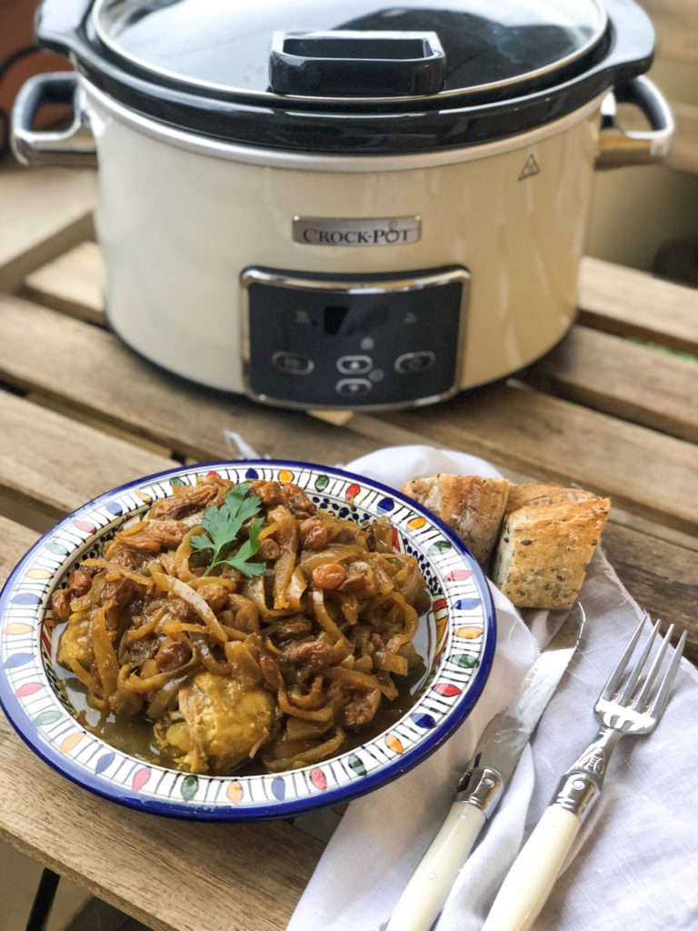 Tajine de poulet aux oignons et raisins secs. - 4passionfood