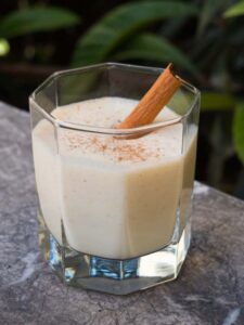 Crème caramel au citron vert et à la noix de coco