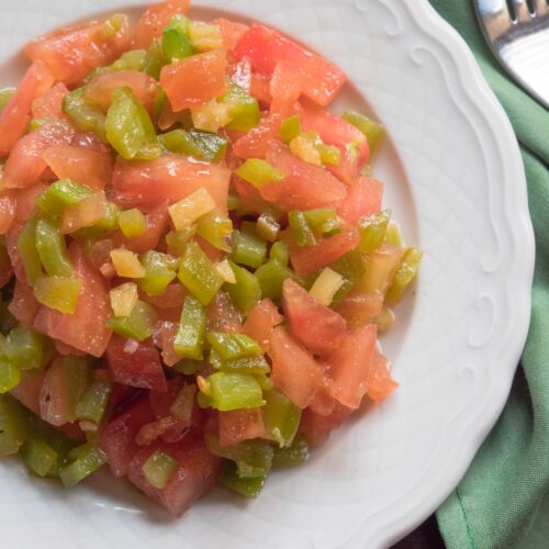 Salade de tomates et poivrons au citron confit