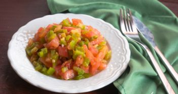 Salade de tomates et poivrons au citron confit