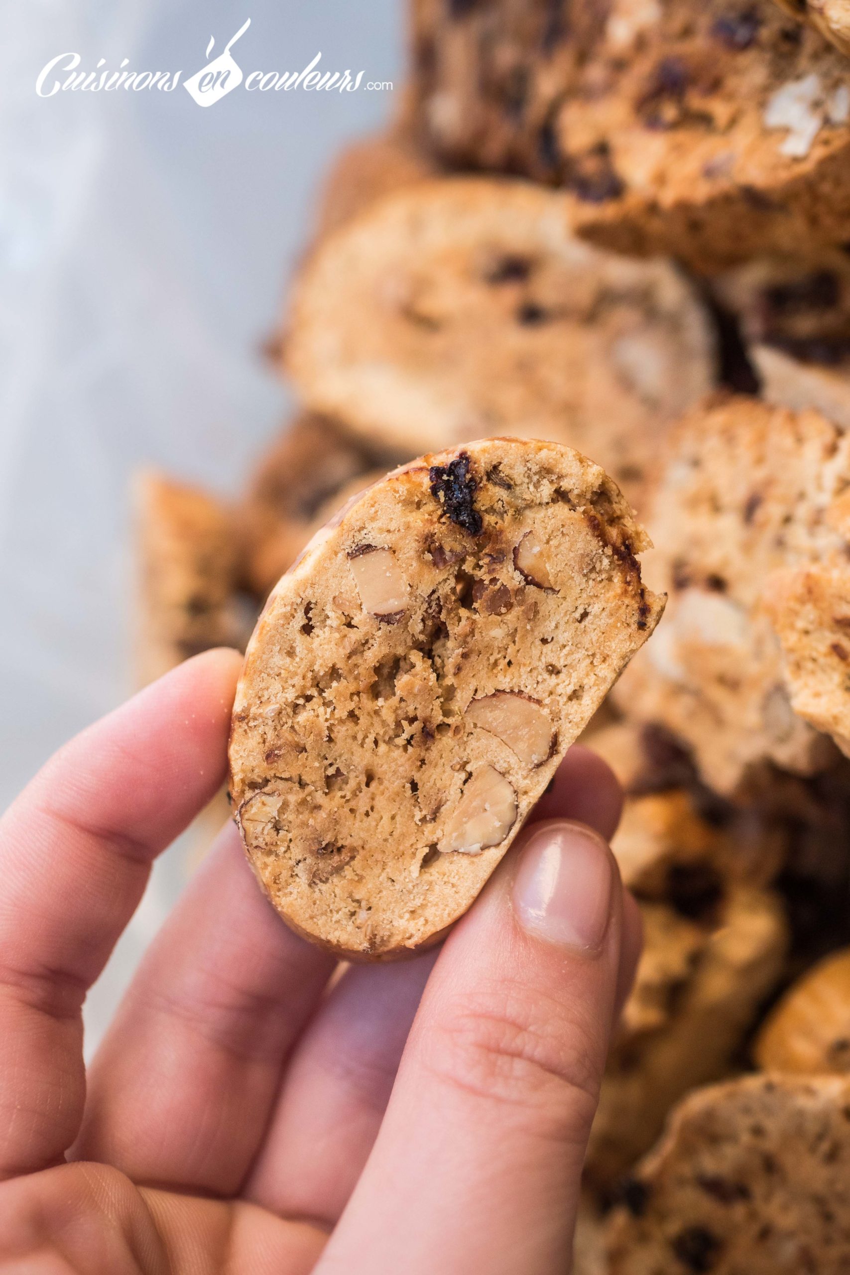 Feqqas traditionnels, aux amandes et raisins secs Cuisinons En Couleurs