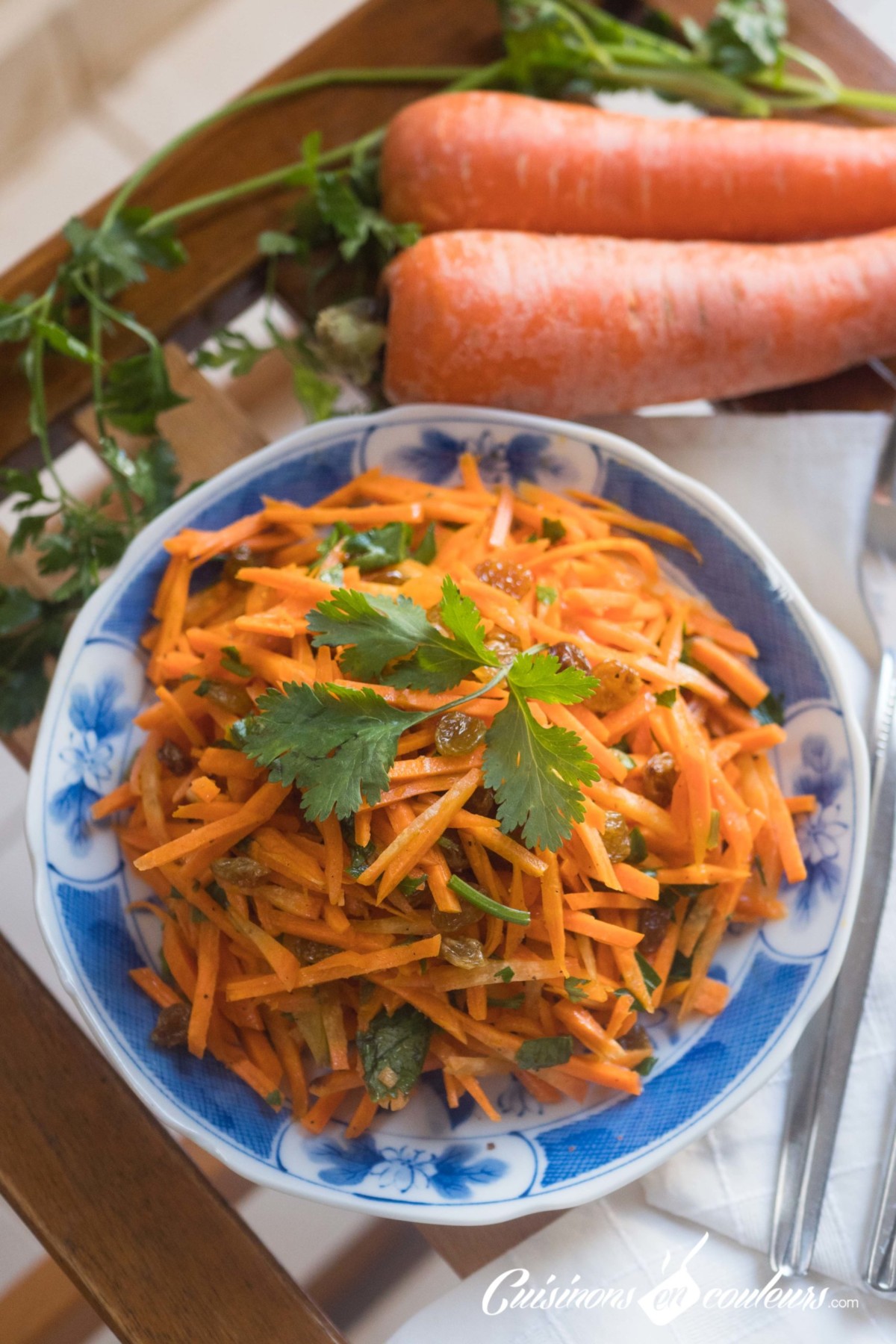 Salade de carottes aux raisins secs Cuisinons En Couleurs