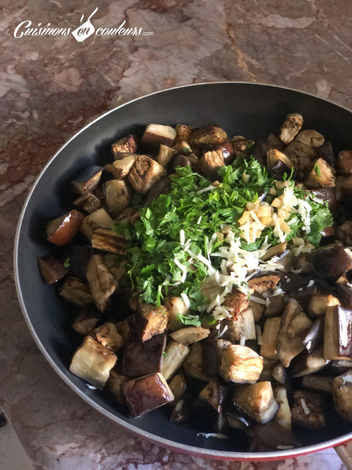 Tajine de boeuf aux aubergines Cuisinons En Couleurs