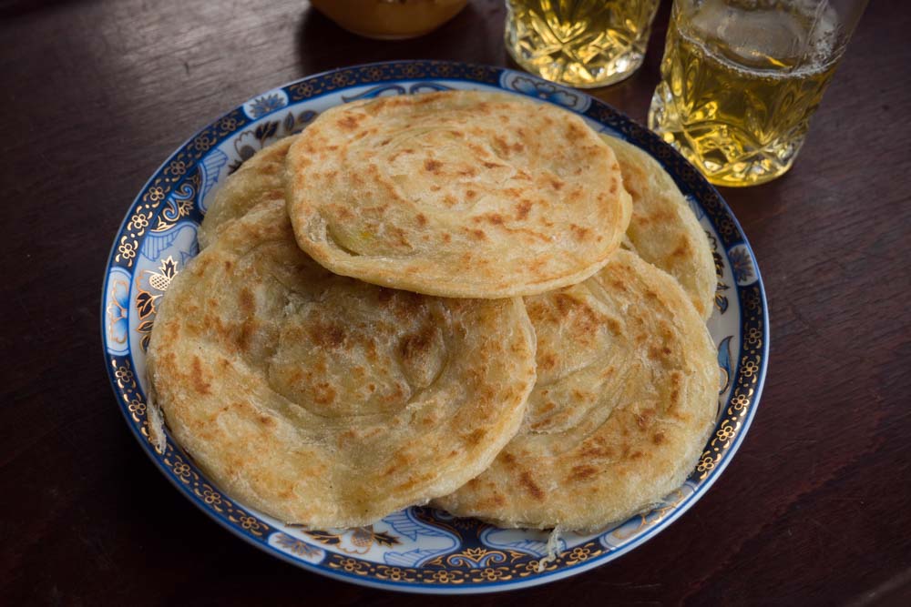 P1029766-2 - Msemen, Mlaoui et Rziza, la recette FACILE et INRATABLE avec UNE SEULE PÂTE et les 3 techniques de pliage