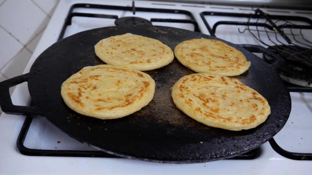 mlaoui-1024x576 - Msemen, Mlaoui et Rziza, la recette FACILE et INRATABLE avec UNE SEULE PÂTE et les 3 techniques de pliage