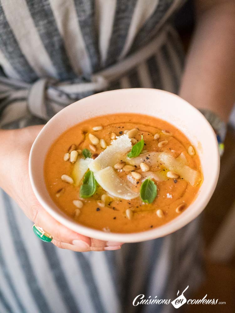 gaspacho-de-tomates-aux-tomates-sechees - Soupe froide de tomates et tomates séchées