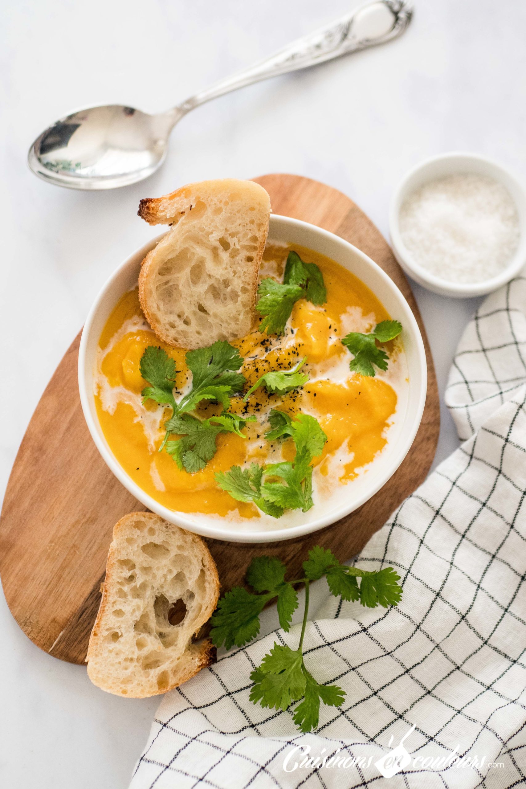 Velouté de butternut au lait de coco et à la citronnelle