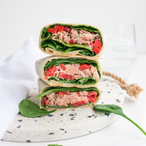 Wrap au thon, aux épinards et aux poivrons