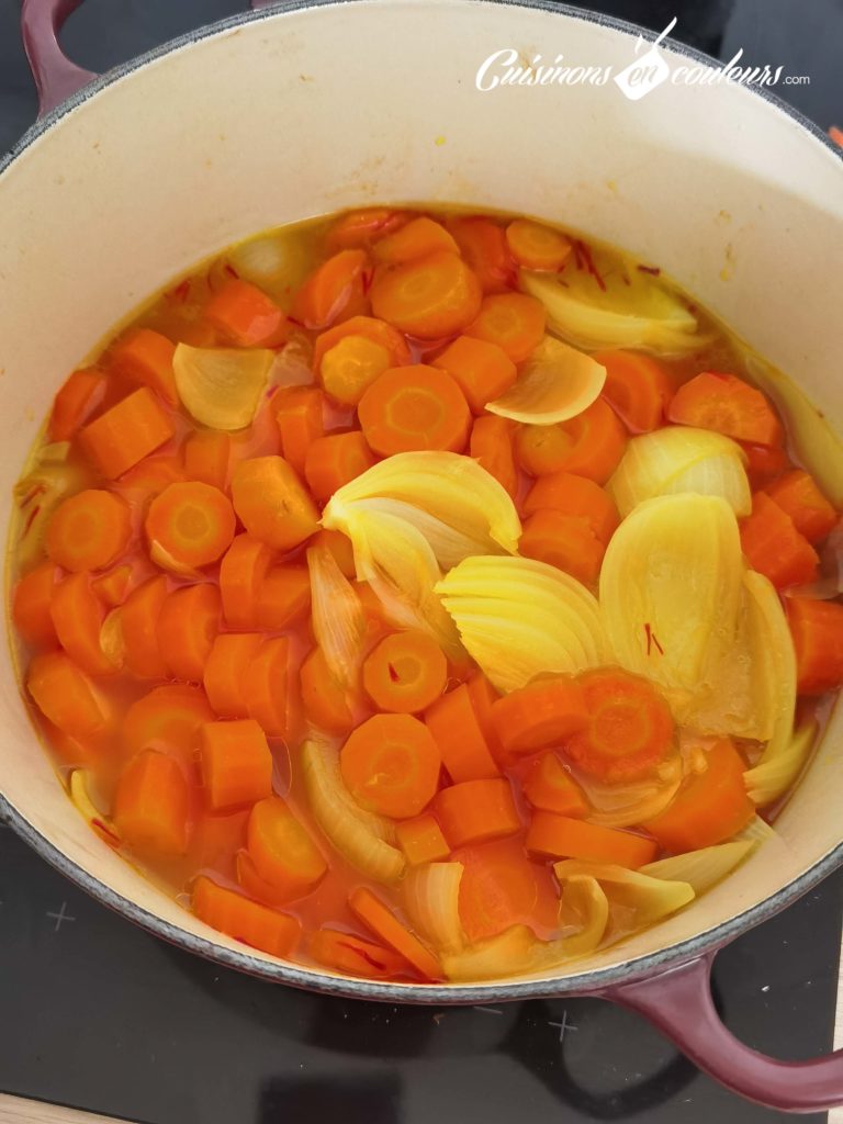 Veloute%CC%81-de-carottes-au-safran-9-768x1024 - Velouté de carottes au safran