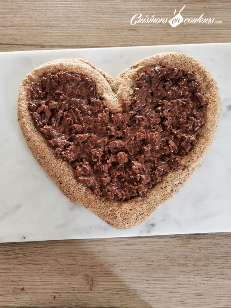 Gateau-choco-noisettes-9-768x1024 - Gâteau croustillant aux noisettes et à la mousse au chocolat