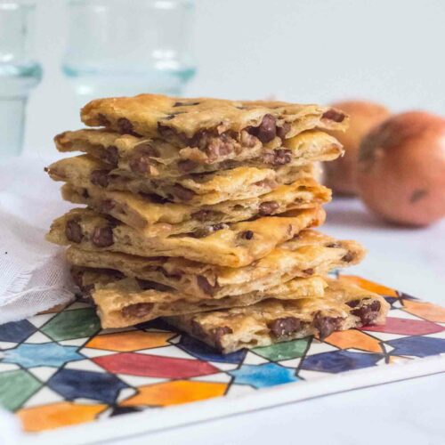 Rghayef à l’agneau et aux oignons