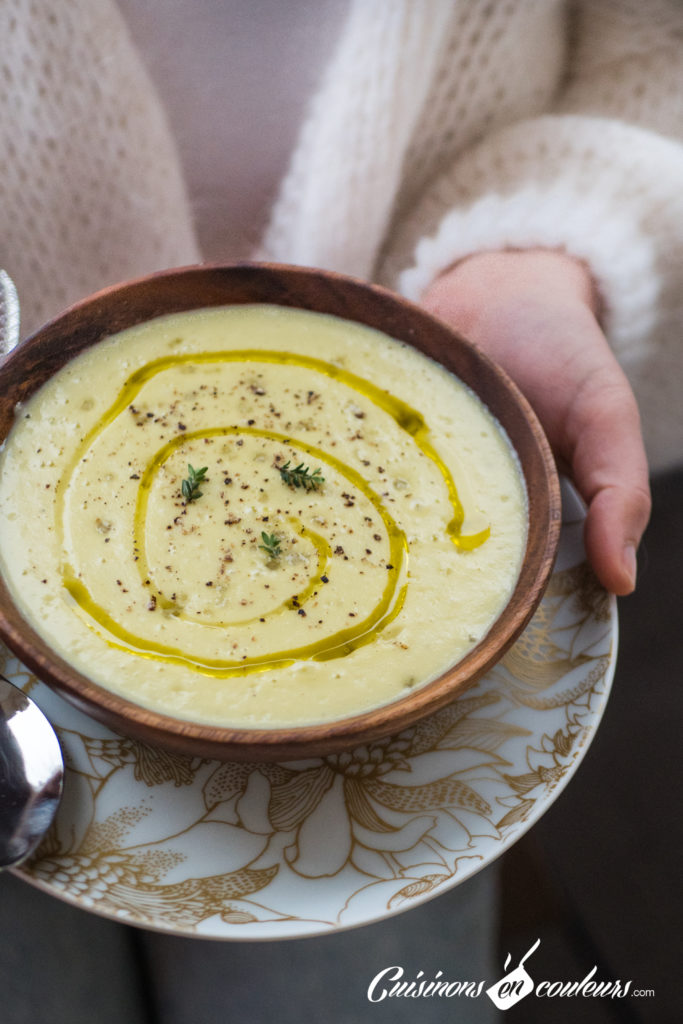 veloute-de-poireaux-pommes-de-terre-et-thym-3-1-683x1024 - Velouté de poireaux et pommes de terre au thym