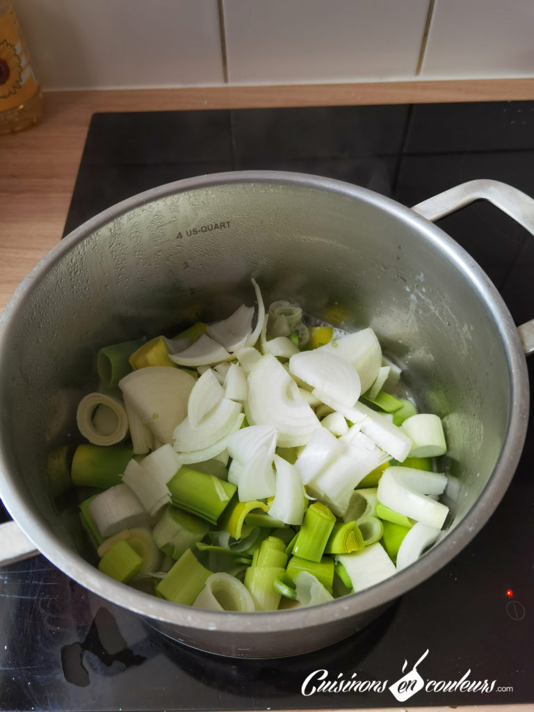 veloute-de-poireaux-pommes-de-terre-et-thym-7-768x1024 - Velouté de poireaux et pommes de terre au thym