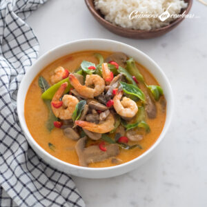 Crevettes au curry rouge et au lait de coco