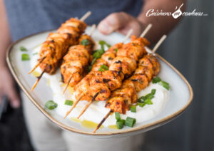 Brochettes de poulet à la moutarde et à l’origan