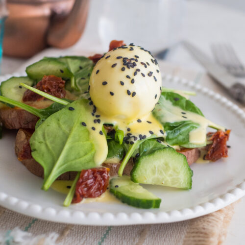 Patate douce r&ocirc;tie, salade et oeuf mollet pour une petit d&eacute;jeuner sal&eacute; et sain !