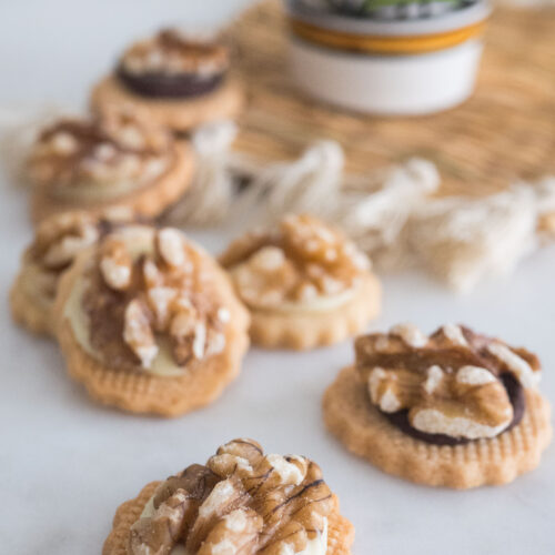Sabl&eacute;s au chocolat et aux noix
