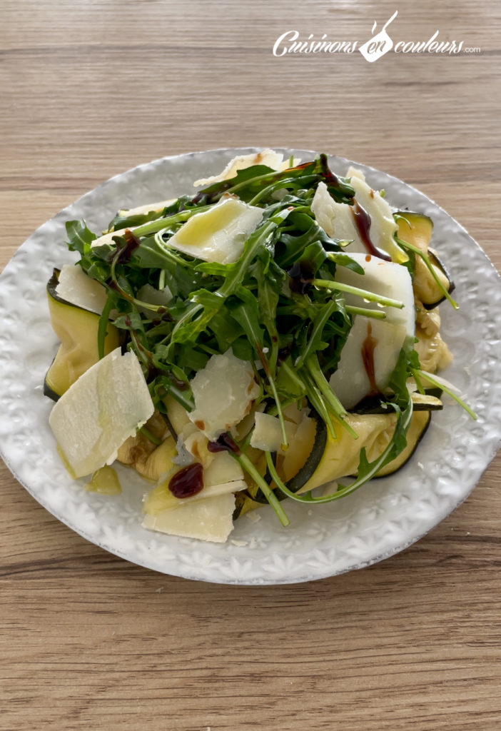 salade-de-courgettes-parmesan-6-702x1024 - Salade de courgettes, roquette et parmesan