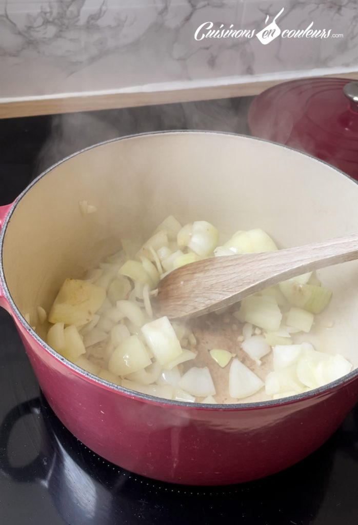 veloute-de-courgettes-parmesan-4-698x1024 - Soupe de poisson