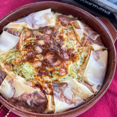 Tarte aux courgettes avec des feuilles de brick