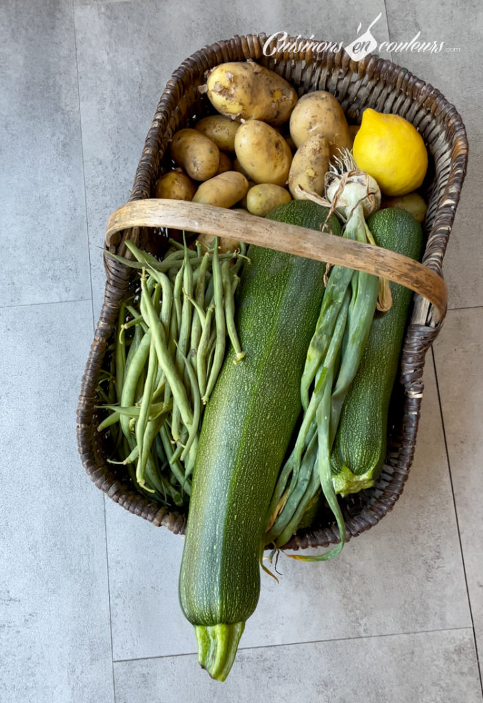 tarte-aux-courgettes-8-704x1024 - Tarte aux courgettes avec des feuilles de brick