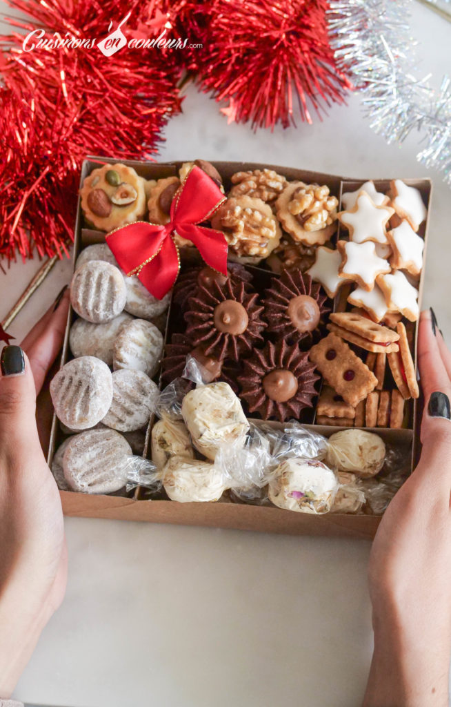 Boite-de-Noel-654x1024 - Comment préparer une boîte de biscuits de Noël ?