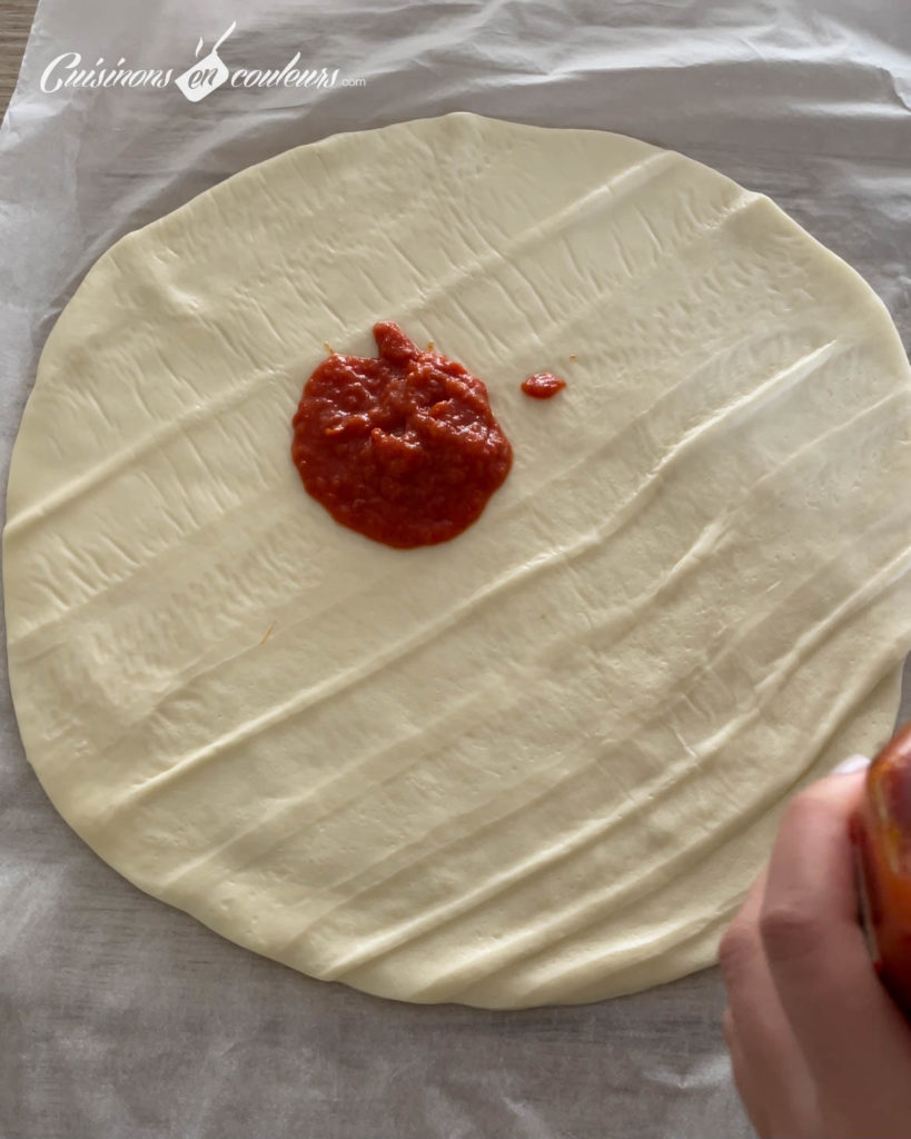 Pizza-rolls-8-819x1024 - Pizza rolls aux tomates séchées et basilic