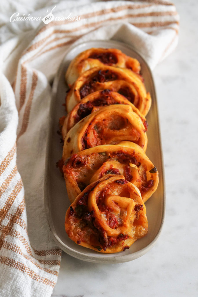 pizza-rolls-683x1024 - Pizza rolls aux tomates séchées et basilic