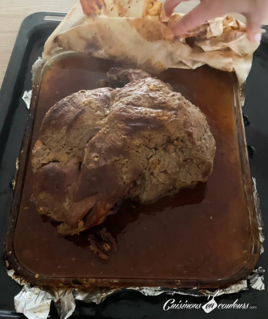 Gigot-dagneau-ro%CC%82ti-2-861x1024 - Gigot d'agneau rôti aux pruneaux et aux fruits secs