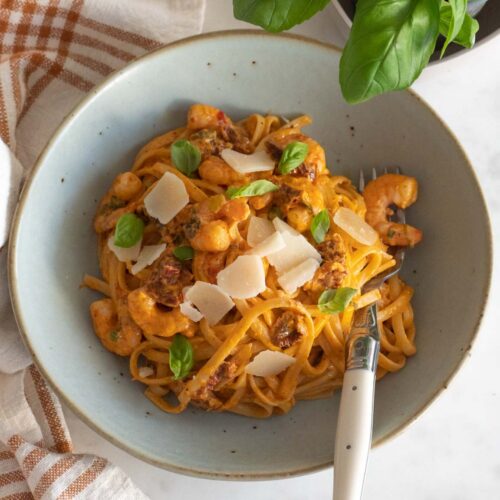 Linguine aux crevettes et aux tomates s&eacute;ch&eacute;es