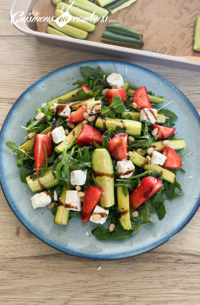 Salade-de-courgettes-8-673x1024 - Salade de courgettes, fraises et feta