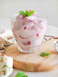 Salade de fraises au yaourt