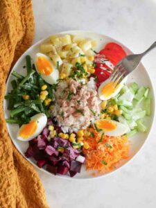 Salade niçoise (version resto marocain)