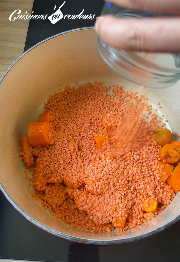 Veloute%CC%81-de-carottes-aux-lentilles-corail-5-702x1024 - Velouté de carottes, lentilles corail & lait de coco