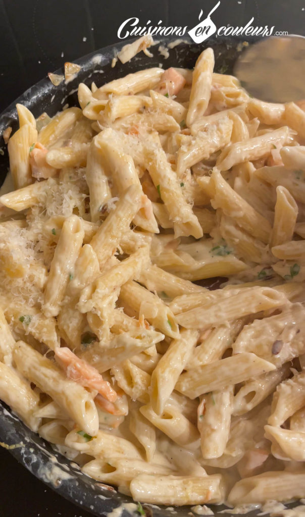 penne-au-saumon-11-604x1024 - Penne au saumon fumé et à la crème