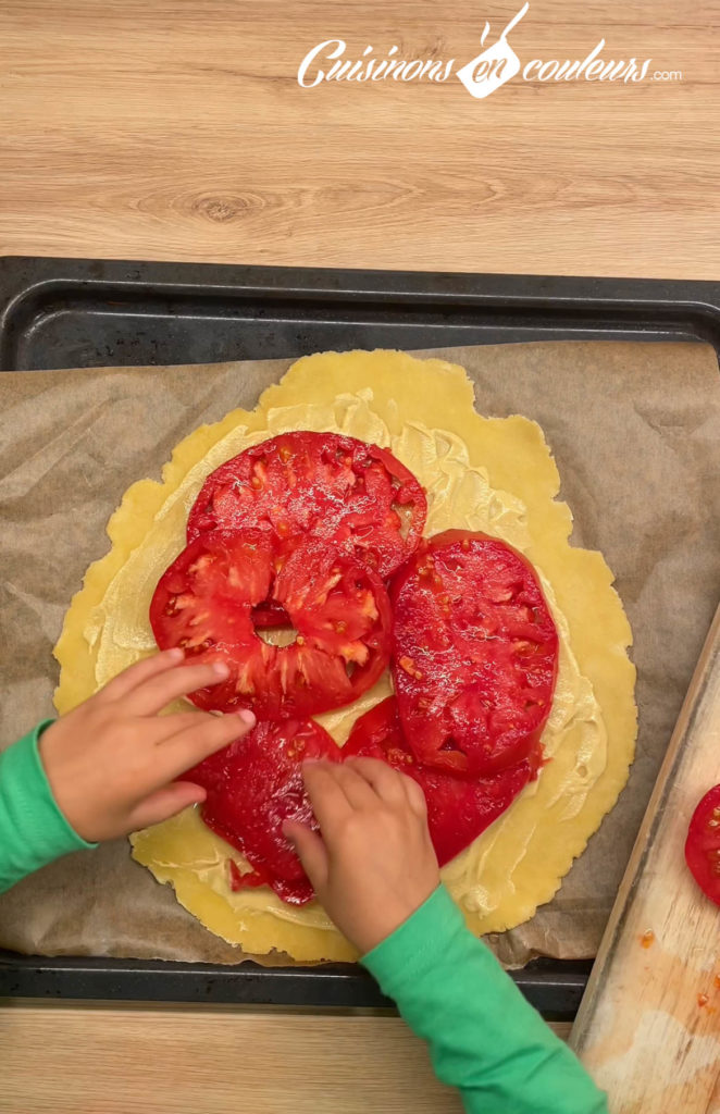 tarte-a-la-tomate-4-662x1024 - Tarte à la tomate