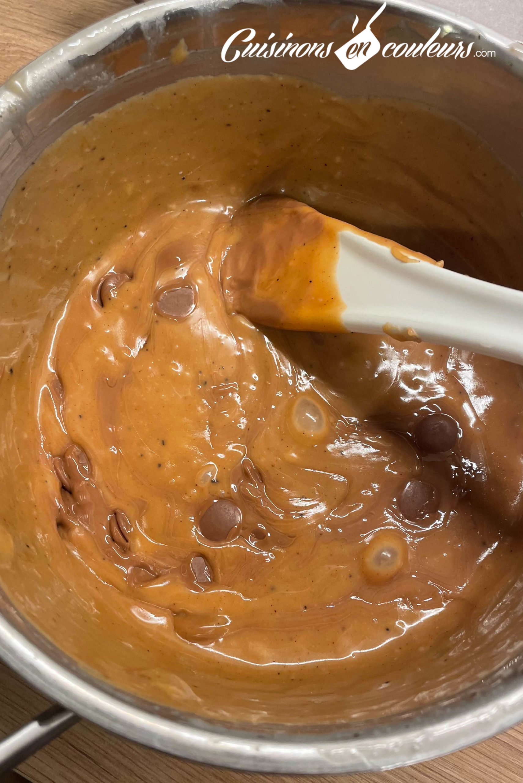Caramels-au-chocolat-6-scaled - Fudge au caramel, au chocolat et aux noix de pécans