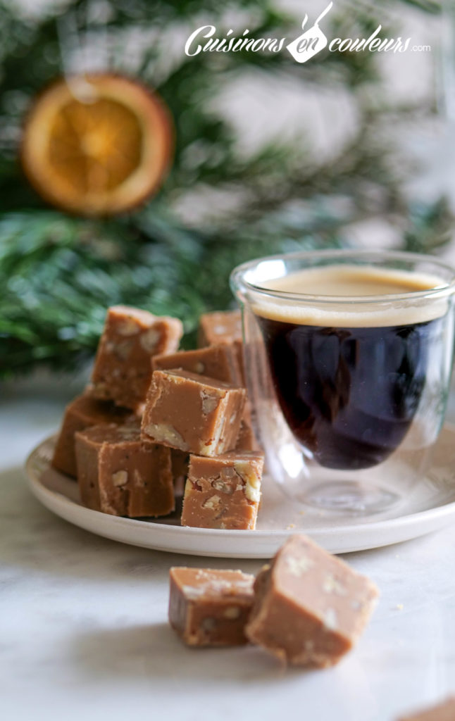 Fudge-au-caramel-et-au-chocolat-646x1024 - 20 idées de cadeaux gourmands maison