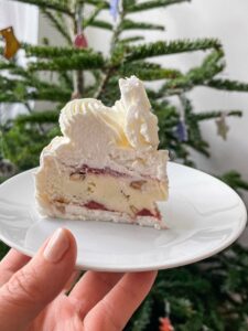 Vacherin aux fruits rouges : un dessert frais et rapide