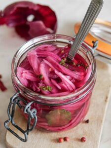 Pickles d’oignons rouges