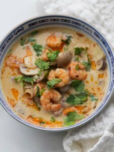 Soupe de crevettes au lait de coco