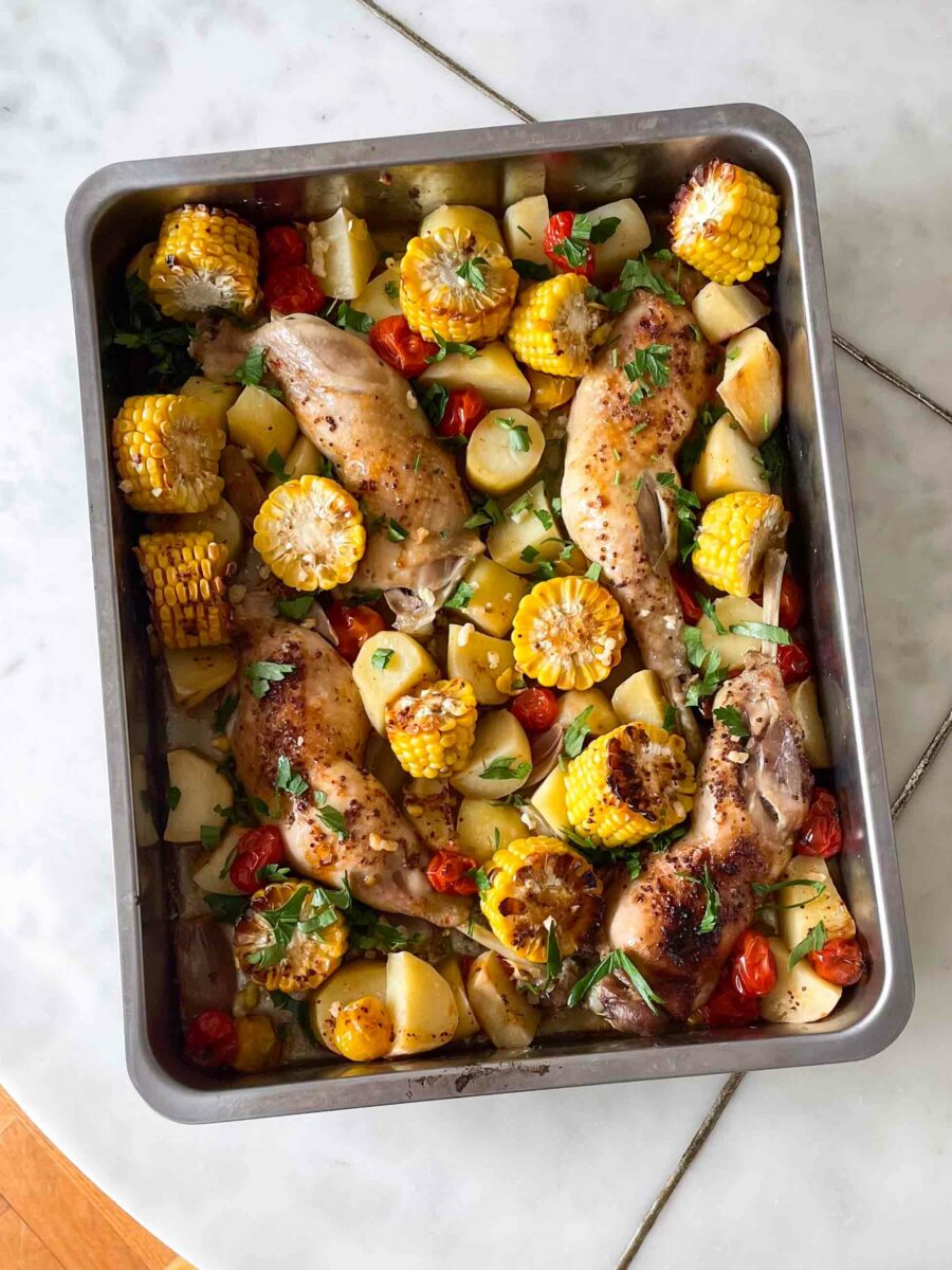 Cuisses de poulet et légumes au four - Cuisinons En Couleurs