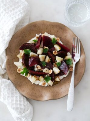 Salade de betteraves aux poires et aux noisettes
