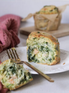 Muffins au saumon fumé et aux épinards