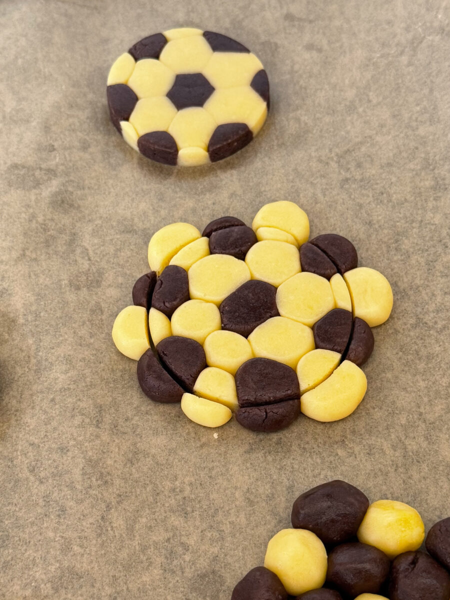 Cookies en forme de ballon de football